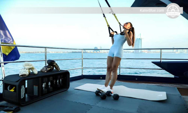 Location de yacht avec équipage AK ROYALTY (7 jours) - Bahreïn vers le Qatar, Doha, la mer intérieure et Zekreet au départ de la marina d'Amwaj