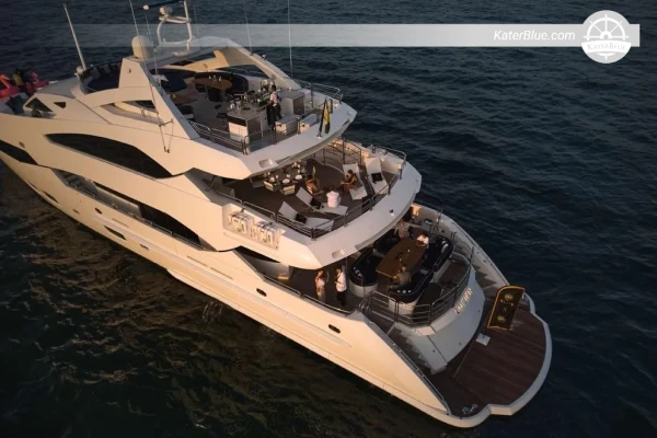 2010 Sunseeker 131 40.08m Üç Katlı Mega Yat, 6 Kabin, 25 deniz mili – Dubai BAE