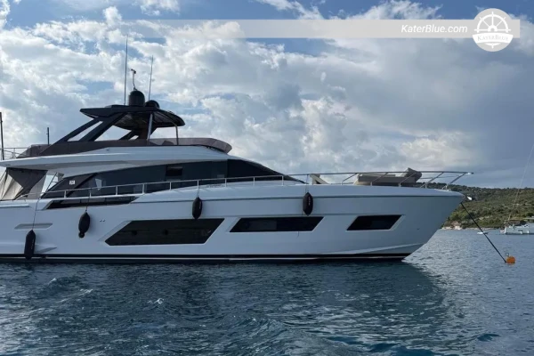 Ferretti Yachts 670 2025 en venta: Yate a motor de lujo de 20,24 m, 3 camarotes + tripulación, MAN V8, garantía - Zadar, Croacia