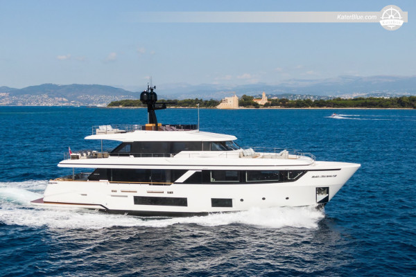 Custom Line 2021 – Jachta na prodej – 28m luxusní jachta, 5 kajut pro hosty – Dubaj, Spojené arabské emiráty