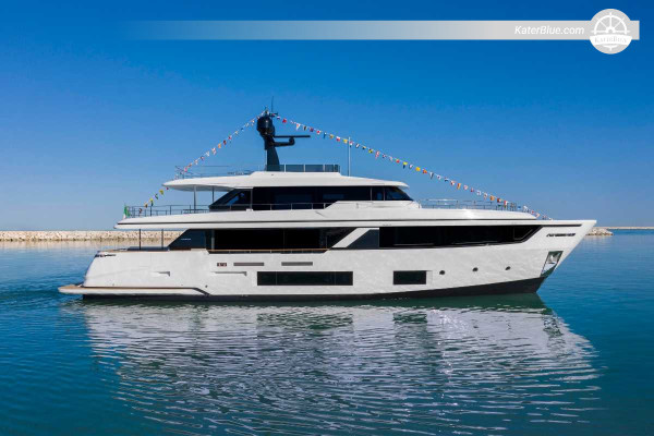 Custom Line 2021 – Jachta na prodej – 28m luxusní jachta, 5 kajut pro hosty – Dubaj, Spojené arabské emiráty