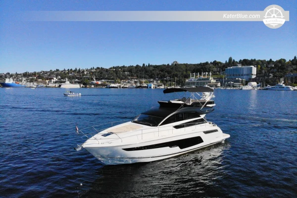 Fairline Squadron 50, 2025., 15,24 m, flybridge, 3 kabine, dva Volvo IPS650 (960 KS), Williams Jet Tender – na prodaju u Seattleu (plaćena carina)