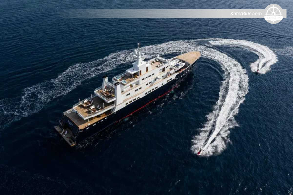 72m Explorer Yacht - 7-Day Hurghada Open-Sea Luxury Cruise via Umm Gamar &amp; Abu Minqar (28 Guests)
