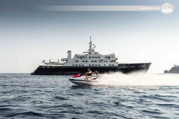 72m průzkumná jachta – 7denní luxusní plavba Hurghada k útesům Safaga a Tobia Arbaa (28 hostů)