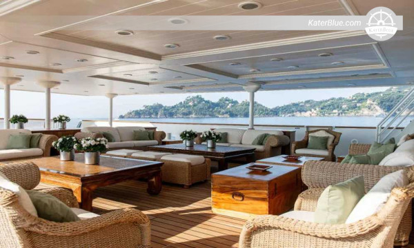 72m Explorer Yacht - 7-Day Hurghada Open-Sea Luxury Cruise via Umm Gamar &amp; Abu Minqar (28 Guests)