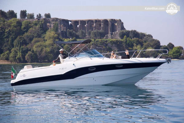 Private Sorrento to Amalfi Coast Day Cruise with Li Galli Islands, Positano and Furore Fjord