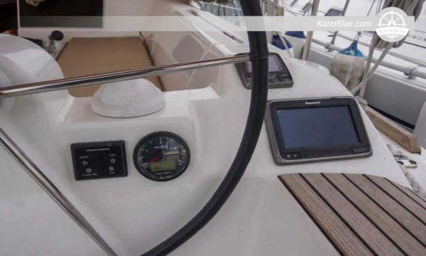 Weekly Bareboat Yacht Holiday from Port of Roses with Cadaqués, Port de la Selva, L’Escala and L’Estartit for up to 8 Guests