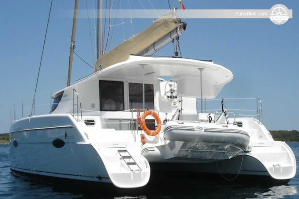 7-Night Bareboat Catamaran Charter Costa Brava from Port of Roses with Cadaqués Cap de Creus L’Escala L’Estartit Route