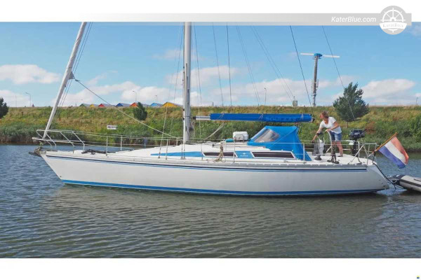 Weekly Bareboat Channel Islands Sailing Charter Saint-Malo to Jersey Guernsey Alderney 7 Days 8 Guests