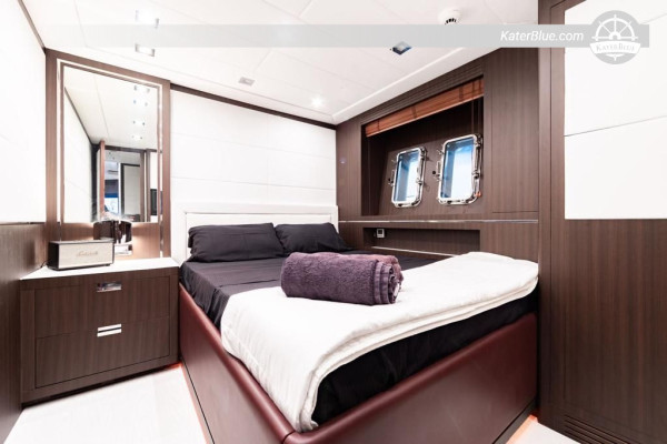Luxury Skippered Day Yacht Charter Amalfi to Nerano Li Galli Positano Coastal Route with Swim Stops