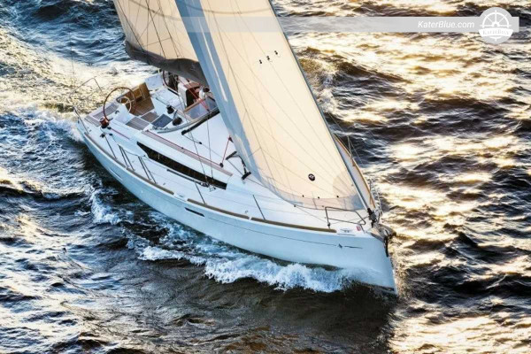 Weekly Bareboat Sailing Charter Saint-Malo Channel Islands Jersey Sark Guernsey Herm Route 7 Days Easy Tides
