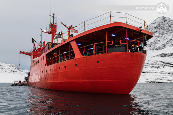 15-Day South Georgia and Antarctic Peninsula Expedition Charter from Ushuaia