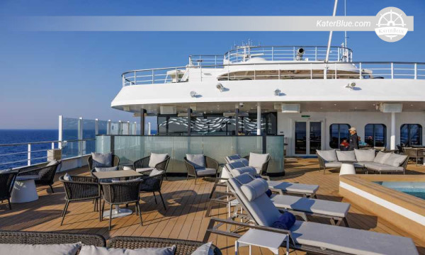 15-Day Luxury Expedition Cruise from Ushuaia to South Georgia and the Antarctic Peninsula for up to 192 guests with full crew service