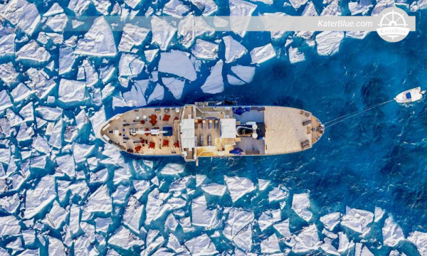 Davie 51.5m Explorer Yacht for Sale in Panama City, Panama