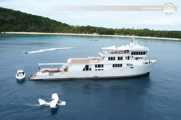 18-Day Fully Crewed Deep Antarctica and Ross Sea Luxury Explorer Yacht Charter from Ushuaia for 12 Guests