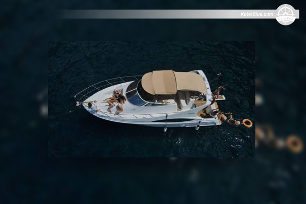 Carver Mariner 350 Motor Yacht for Sale in Barcelona, Spain