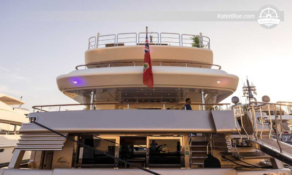 12-Day CRN 42m Fully Crewed Luxury Yacht Charter from Dubai Marina to Qatar, Bahrain, Eastern Saudi Arabia, Sir Bani Yas and Abu Dhabi Islands
