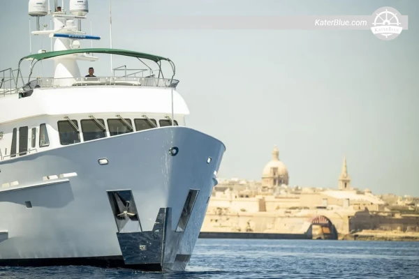 2004 Explorer SEATON 85 for Sale – 25.60m Long-Range Motor Yacht in Valletta, Malta