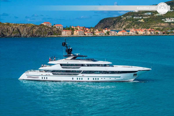 Sanlorenzo 52m 2017/2024 Refitted Luxury Motor Yacht for Sale in Viareggio