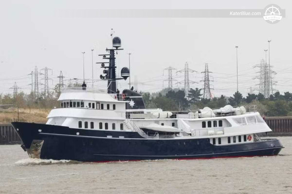 13-Day Weddell Sea and Eastern Antarctic Peninsula Luxury Expedition from Ushuaia aboard a 49m Explorer Yacht