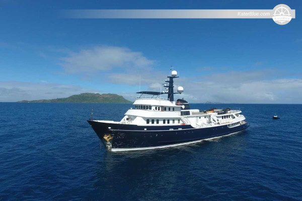 16-Day Fully Crewed 49m Explorer Yacht and Inland Luxury Journey from Cape Town to Zambia and Zimbabwe