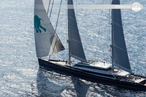 18-Day Luxury Island Hopping Sailing Yacht Charter from Cape Town to Seychelles via Mozambique and Madagascar