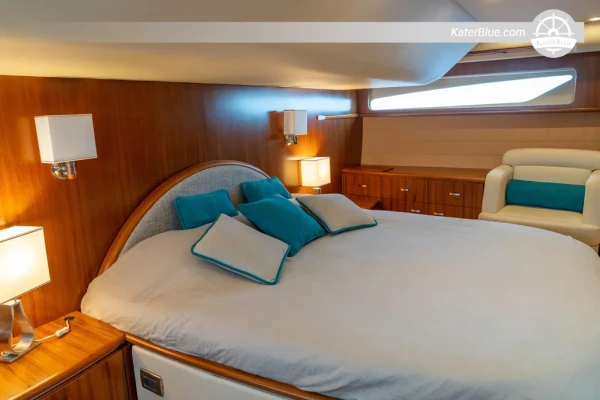 2008 Tiara Yachts 5800 Sovran Motor Yacht for Sale in La Spezia 2 Cabins