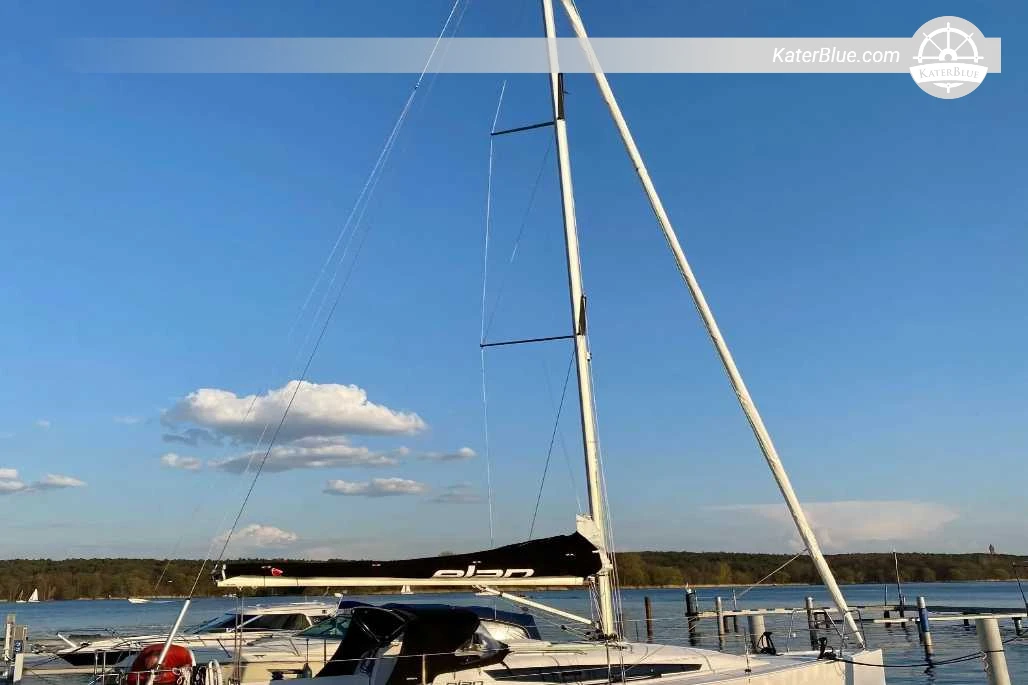 2020 Elan E3 Sailing Yacht for Sale – 9.27m Racer-Cruiser, 2 Cabins, Volvo Penta Sail Drive, Berlin Germany