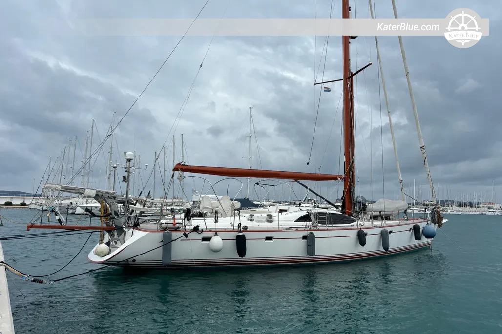 2008 Oyster 72 Bluewater Sailing Yacht for Sale 22.05m 4 Cabin Luxury Cruiser in Sukosan Croatia