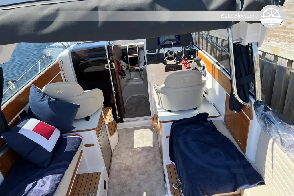 2022 Aquador 25 HT for Sale – 7.97m Hardtop Cruiser, MerCruiser 250 HP, 1 Cabin, 67 Hours – Göteborg, Sweden