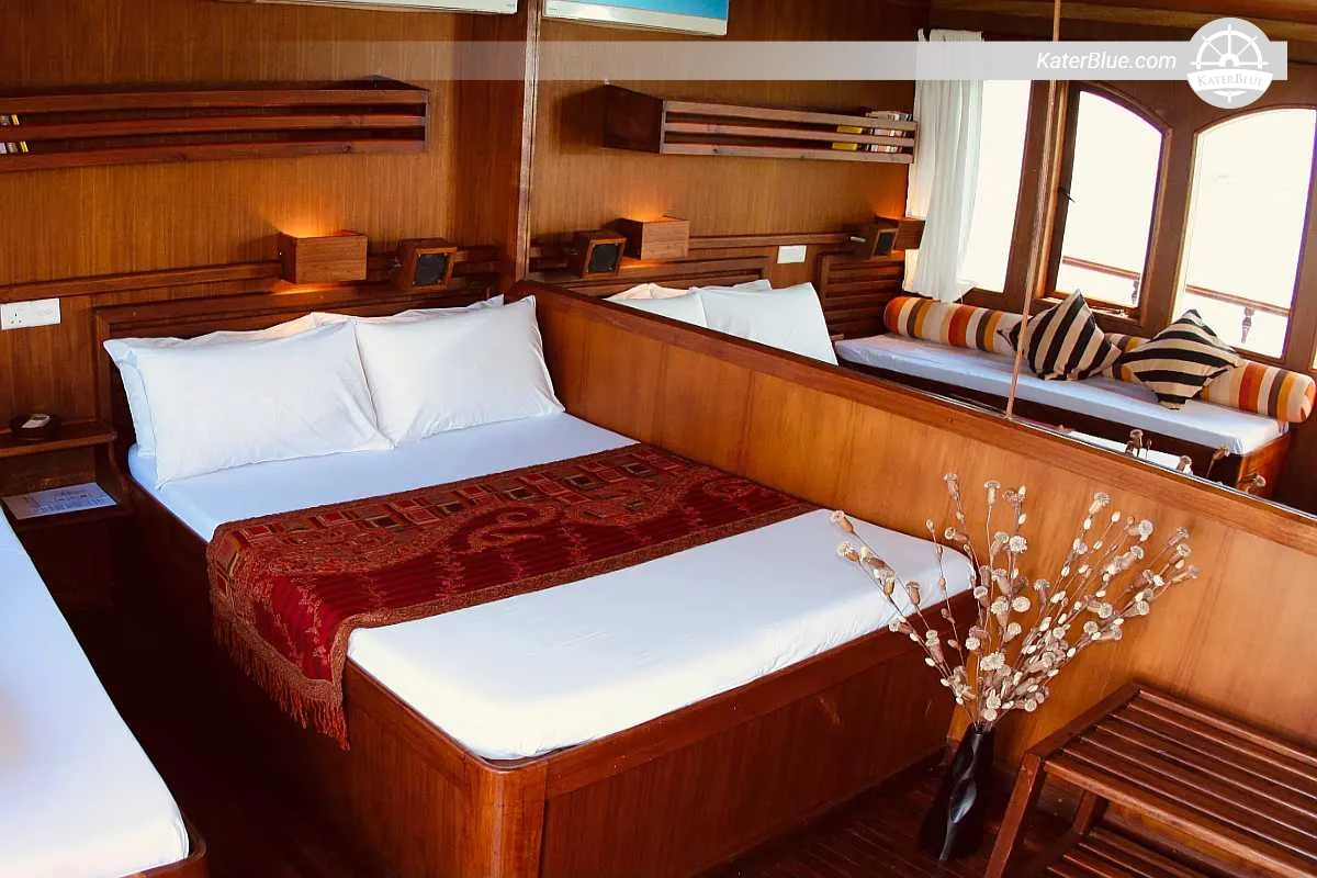 6 Day Private Yacht Charter South & North Malé Atolls Maldives with Sharks Turtles Coral Gardens Island Culture & Fishing Adventures