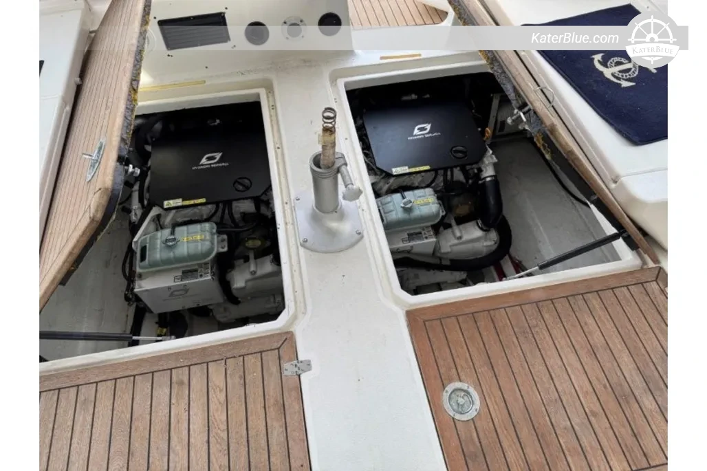 1990 Nimbus 35 Nova for Sale – 10.60m Flybridge Motor Yacht, Twin Diesel Engines, 2 Cabins – Västra Frölunda, Sweden