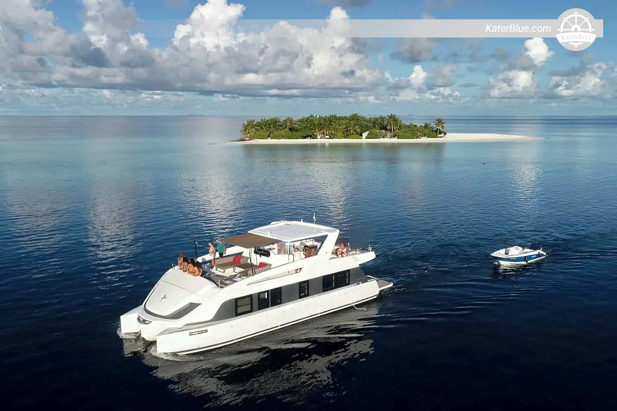 6 Day Private South & North Malé Atolls Yacht Charter with Sharks Turtles & Island Visits from Malé Maldives