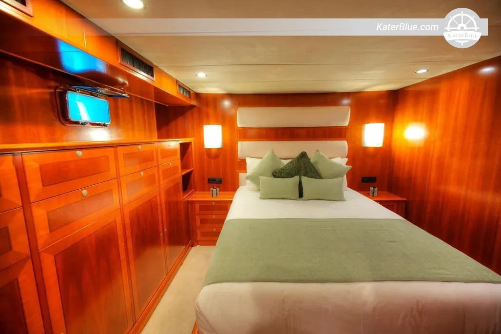 2004 Custom Seaton 85 M/Y VOYAGER – 25.60m Steel Long-Range Explorer Yacht, 4 Cabins – Valletta, Malta