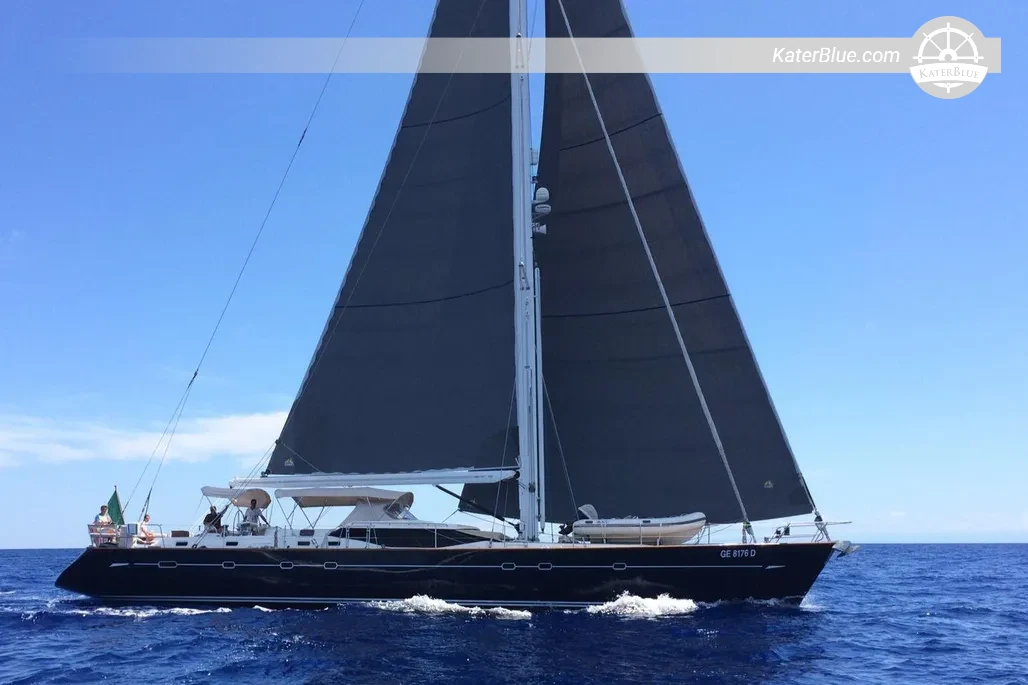 2004 Oyster 82 For Sale – 25m Cutter Sailing Yacht, 3 Cabins, Bluewater Cruiser, Genoa Genova