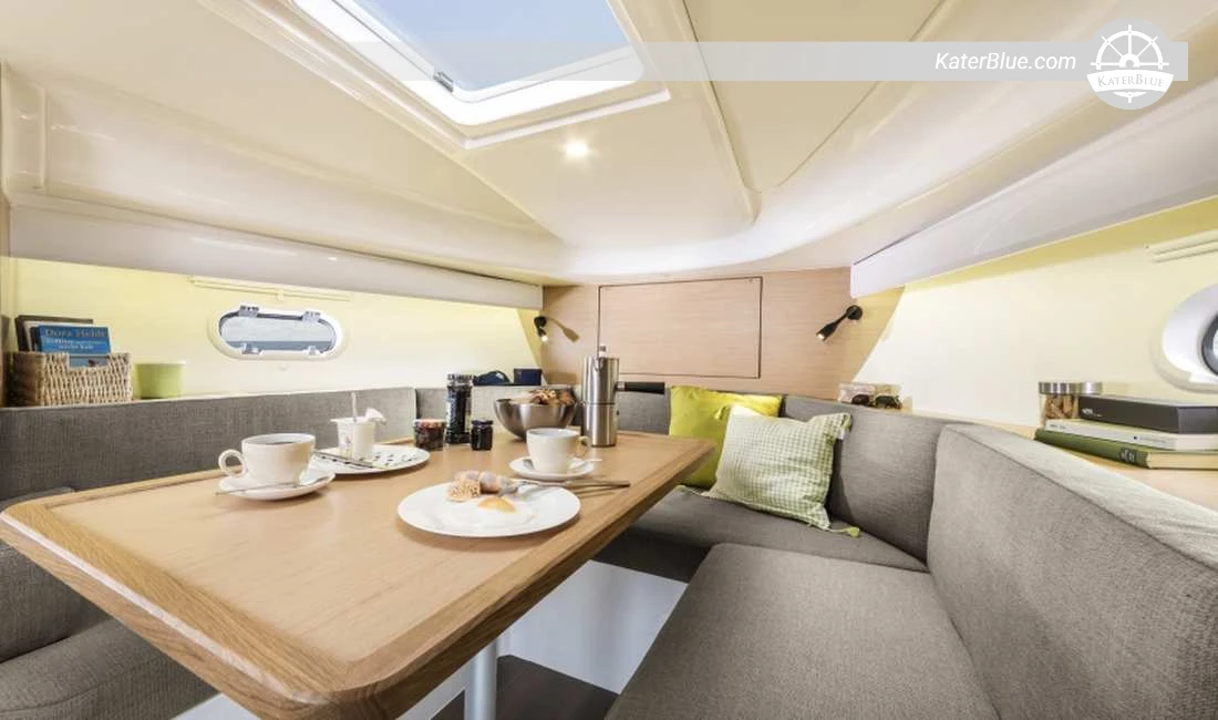 Private Full-Day Skippered Motor Yacht Charter from Palma to Portals Vells and Camp de Mar for Up to 8 Guests