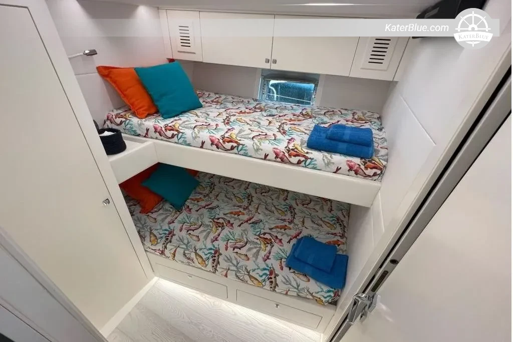 2021 Fashion 88 For Sale – 24.1m Motor Yacht, 6 Cabins, Italian Flag, Naples Italy