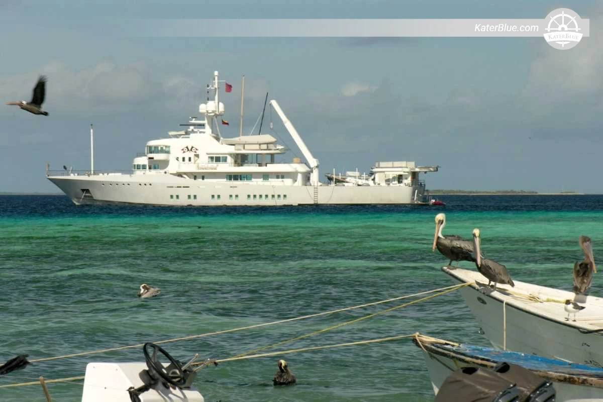Schweers 59M Crewed Luxury Yacht Charter - 15-Day Dubai, Musandam Fjords, Fujairah, Muscat & Bandar Khayran Oman Cruise