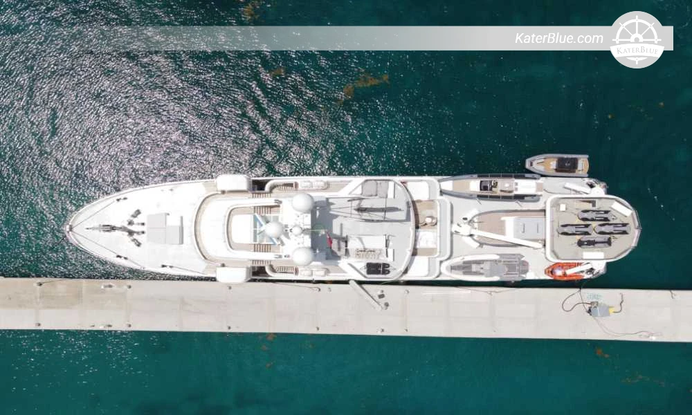 Schweers 59M Crewed Luxury Yacht Charter - 15-Day Dubai, Musandam Fjords, Fujairah, Muscat & Bandar Khayran Oman Cruise