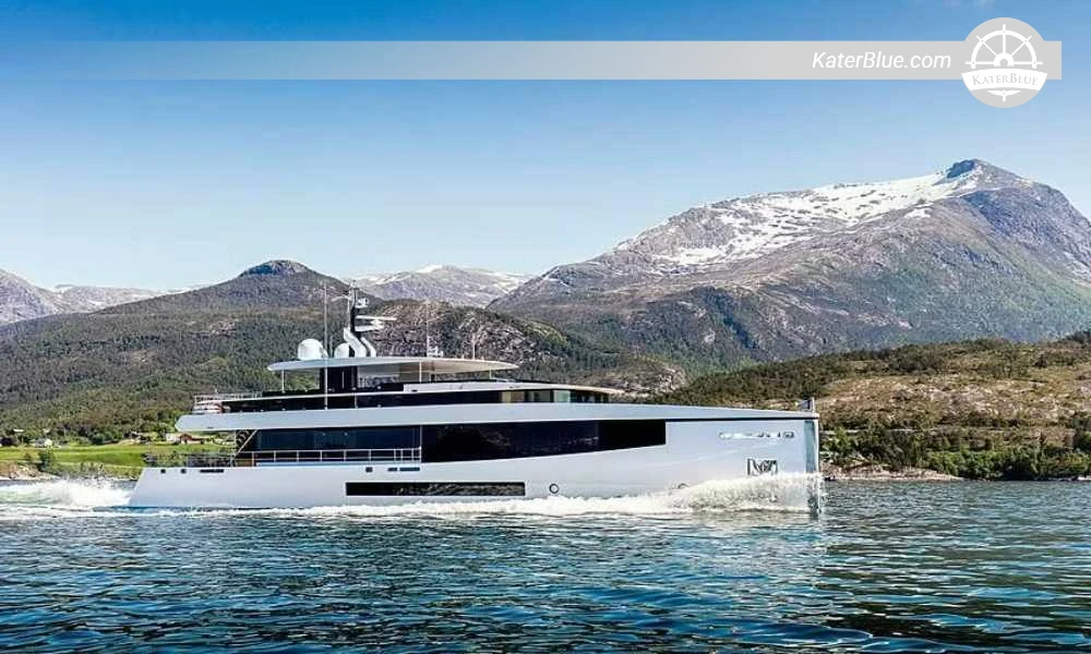 Feadship Lagoon Series 33.9m Aluminium Luxury Yacht 2016/2025 Refit, 4 Cabins, Cayman Islands Flag – Fort Lauderdale
