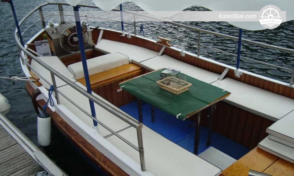 1958 Unsinkable Rescue Boat for Sale in Lugo, Spain - 6.70m Aluminium Passenger Vessel for 12 Guests