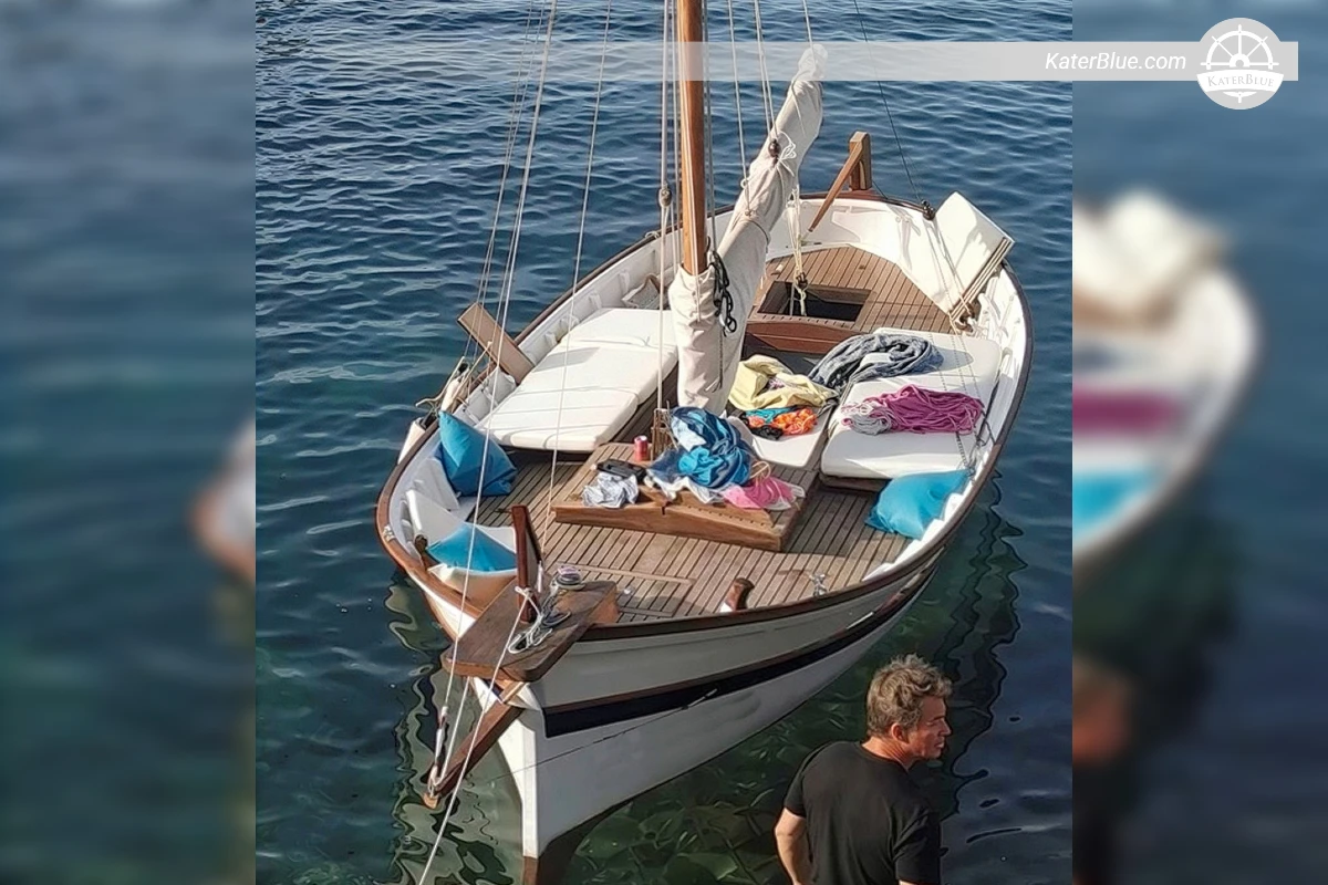 1980 Menorcan Llaut 6.60m Motor Boat for Sale in Girona