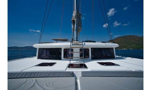 Marmaris'te Kiralık Katamaran, Türkiye'de Özel Kiralama ve Mavi Yolculuk