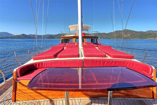 Fascinante alquiler de goleta en las bahías de Gocek para 6 personas en Gocek/Mugla, Turquía.
