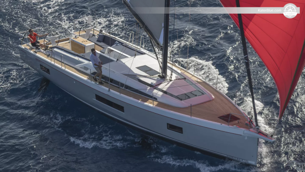 Excursion d'une journée inoubliable à bord de l'Oceanis 51.1 à Skopelos, en Grèce