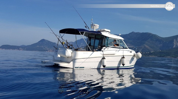 Croisière décontractée et découverte de plages secrètes à bord d'un bateau à moteur à Bar, au Monténégro