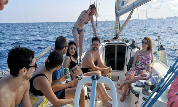 3h private sailing tour on regatta sailboat in Barcelona, Spain