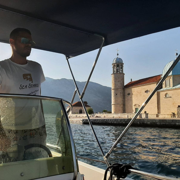 Excursión privada a la Cueva Azul y cruceros desde la bahía de Kotor, Montenegro