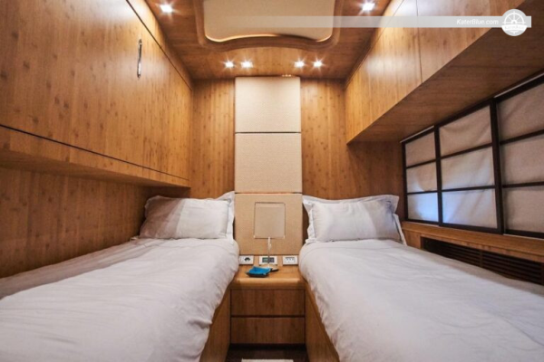 Weekly 23m 7 Pax Motor Yacht Charter Antibes, France