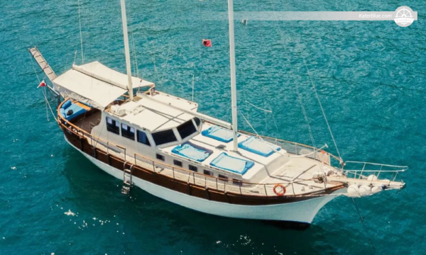 Wöchentlicher Gulet-Charter ab Marina Orikum zur Albanischen Riviera und den Ionischen Inseln, Albanien